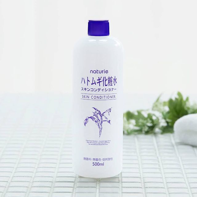 naturie(ナチュリエ)ハトムギ化粧水の商品画像